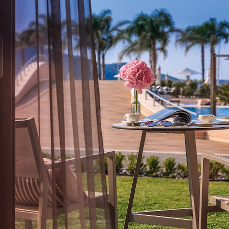 Miraggio Thermal Spa Resort باليوري المظهر الخارجي الصورة The Westin Resort Marina El Alamein