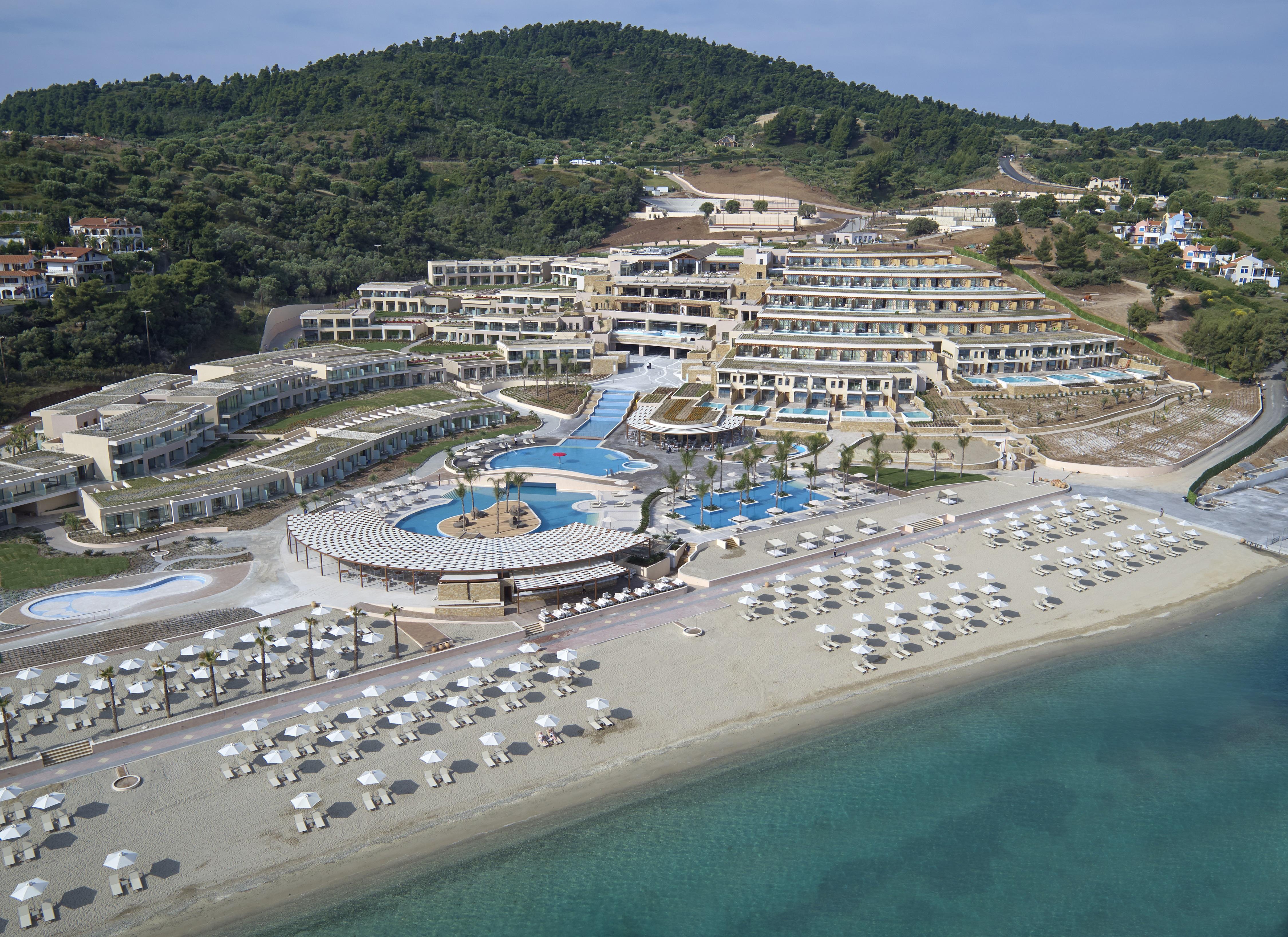 Miraggio Thermal Spa Resort باليوري المظهر الخارجي الصورة The resort of Porto Caras