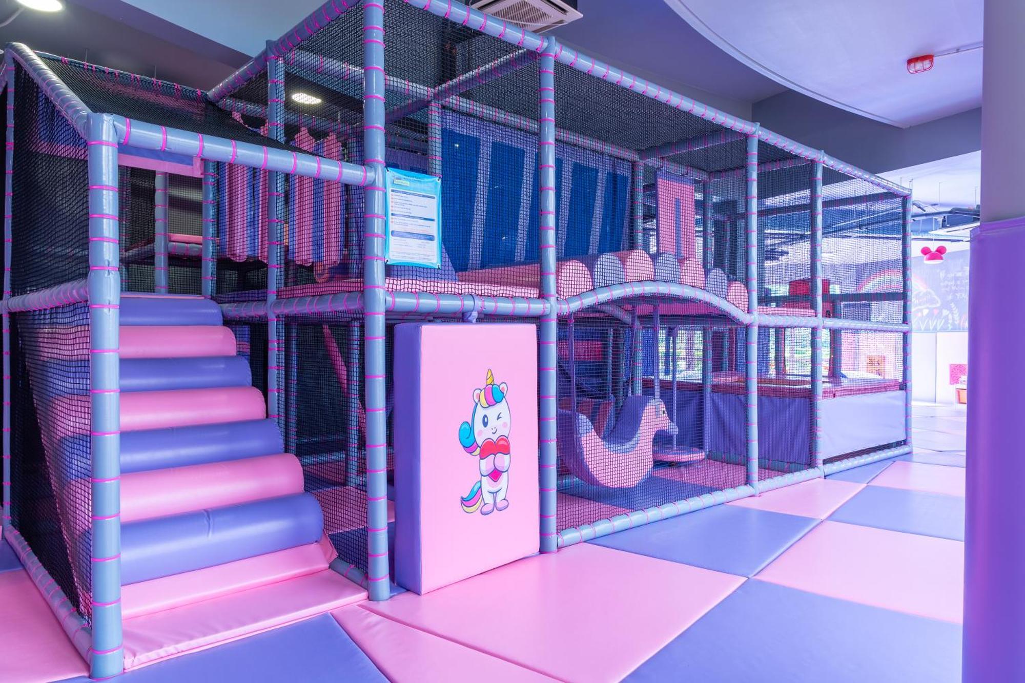 Miraggio Thermal Spa Resort باليوري المظهر الخارجي الصورة The indoor playground at the centre