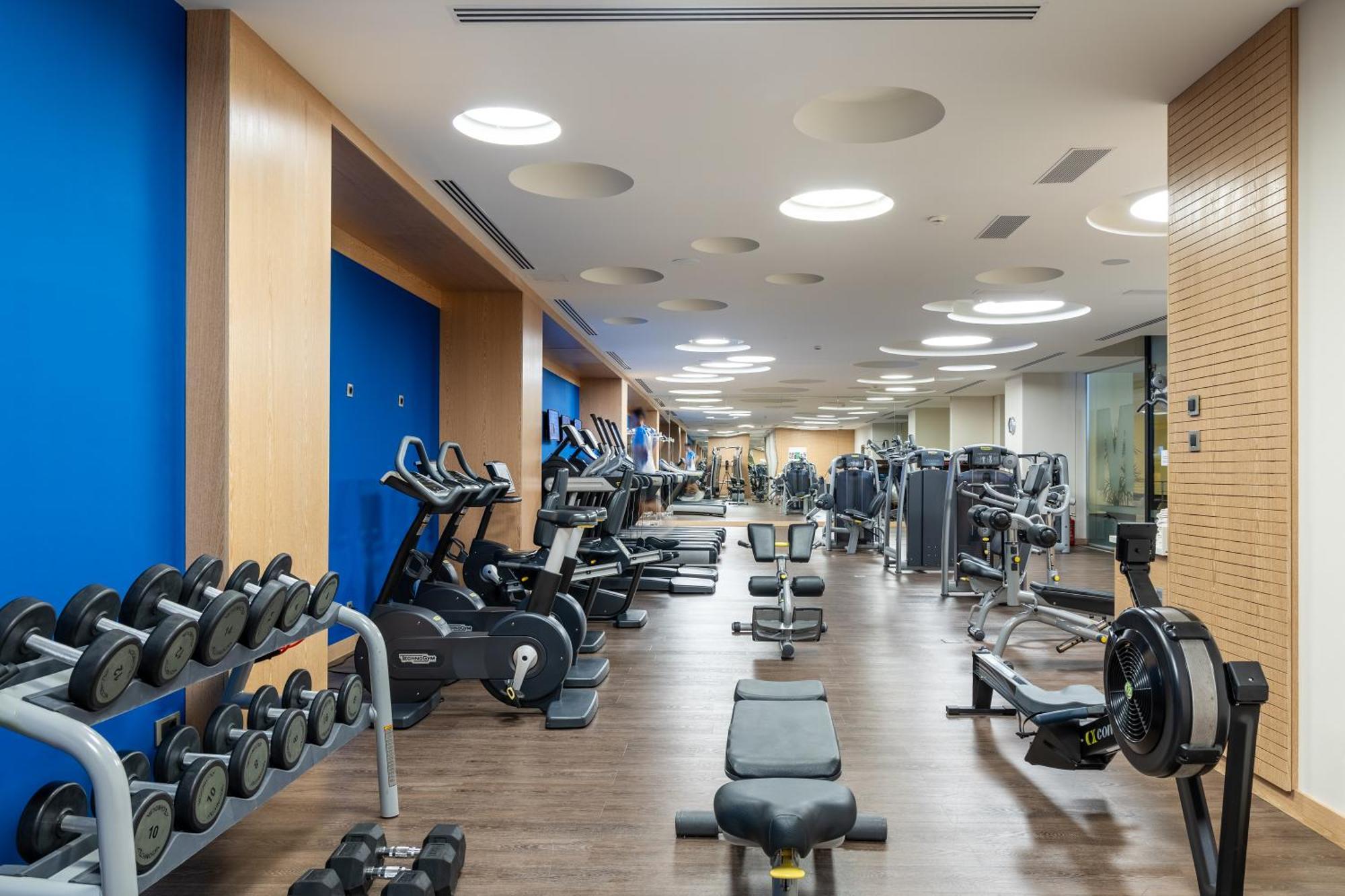 Miraggio Thermal Spa Resort باليوري المظهر الخارجي الصورة The gym at the hotel