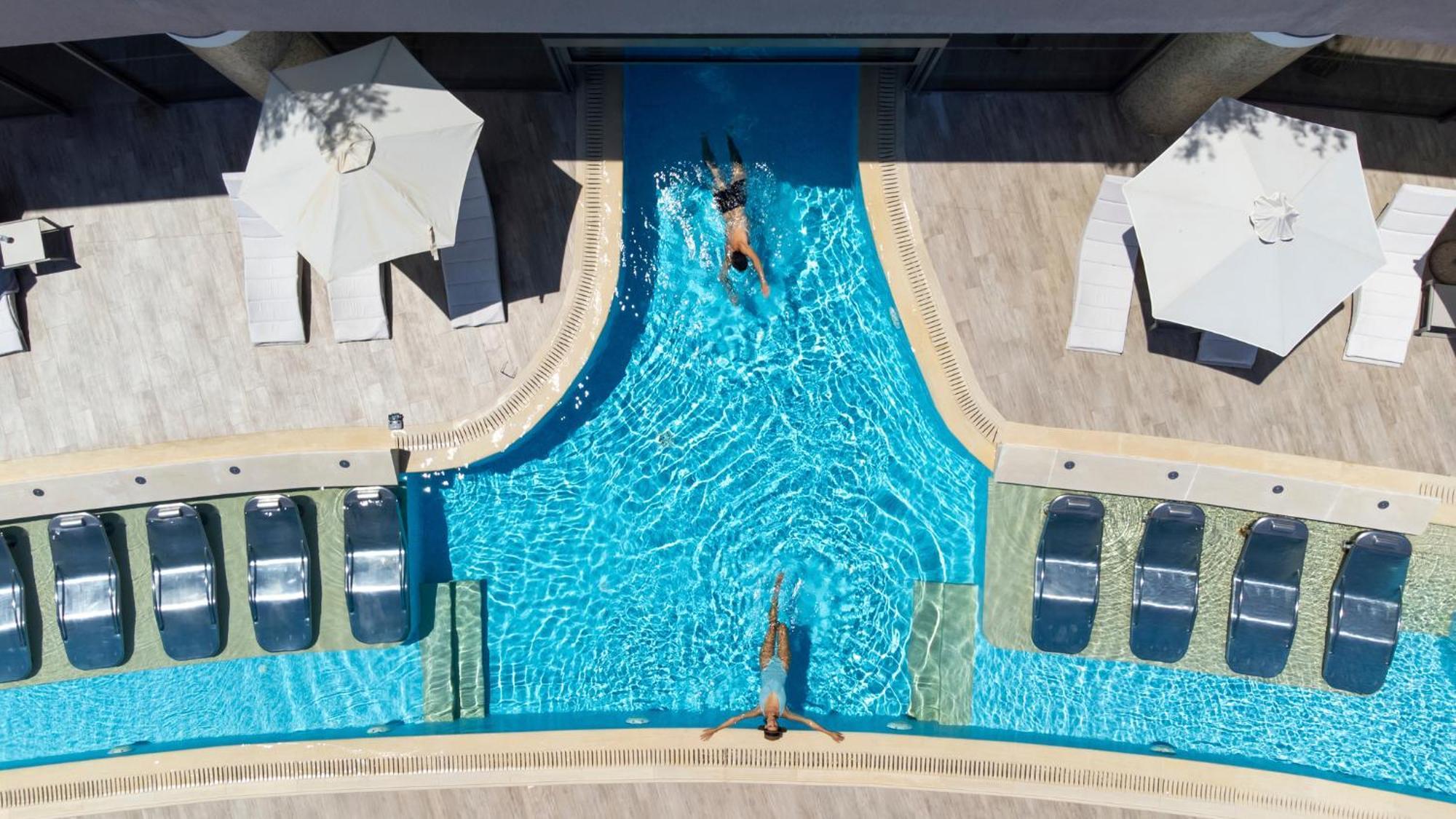 Miraggio Thermal Spa Resort باليوري المظهر الخارجي الصورة The 25m swimming pool